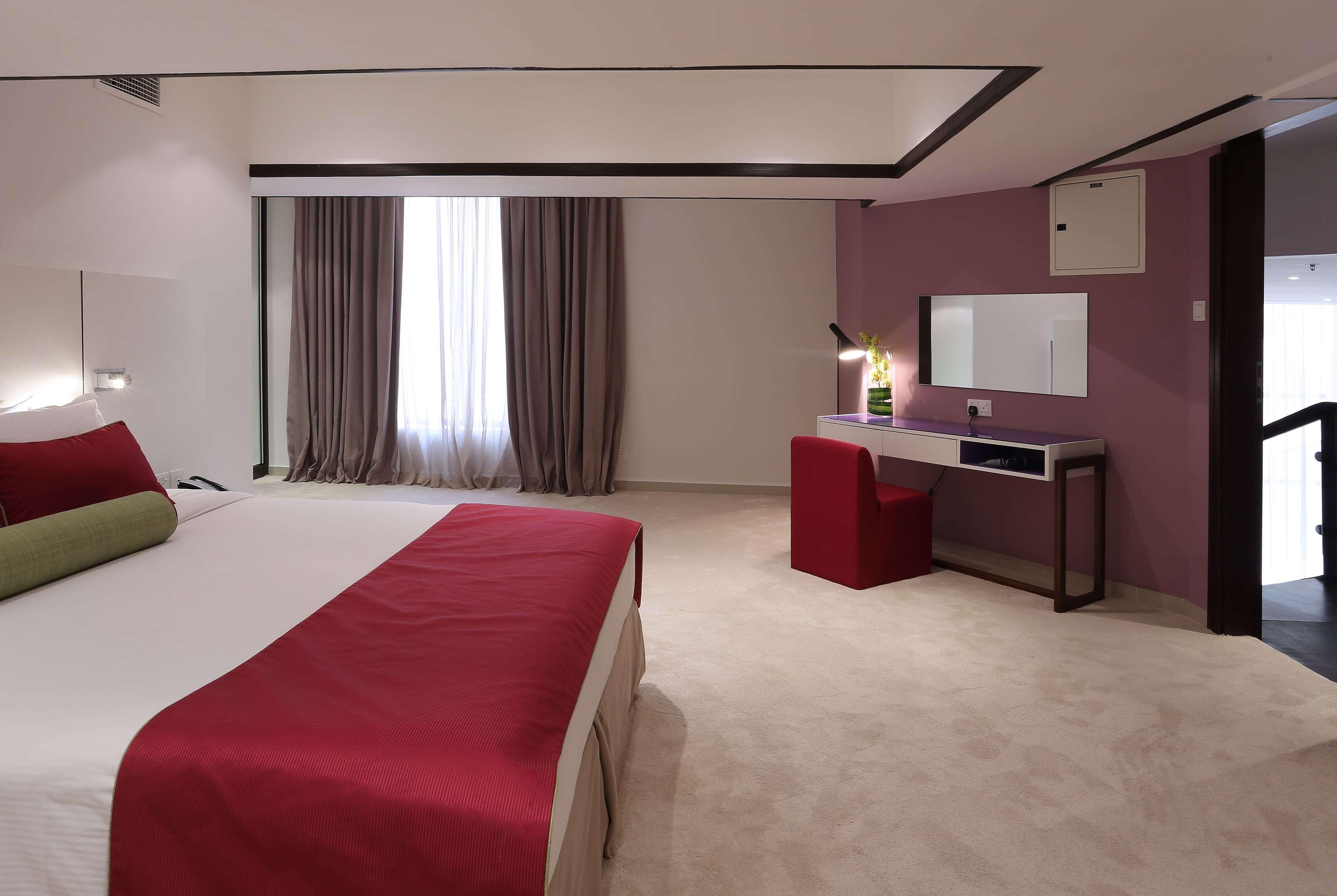 Ramada Hotel, Suites And Apartments By Wyndham Dubai Jbr Exterior foto